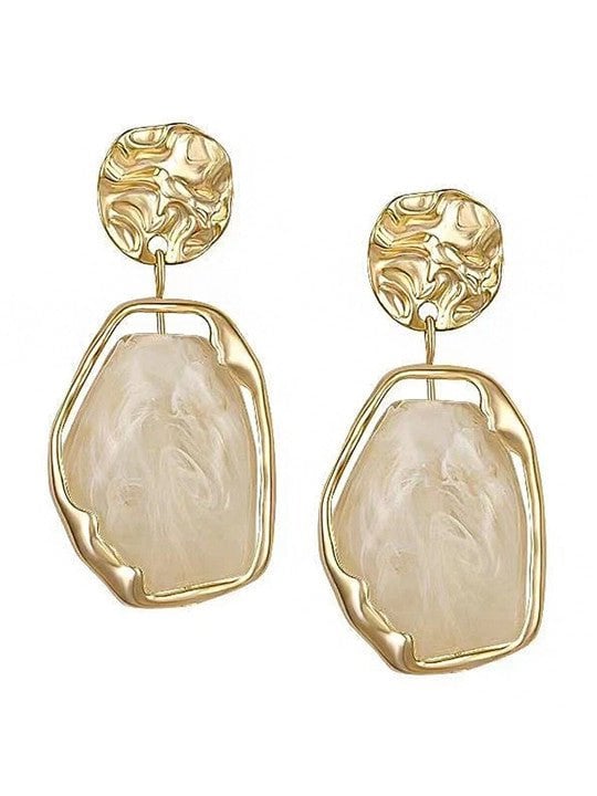 Moderne Dangler-oorbellen – vergulde afwerking – strak wit ontwerp