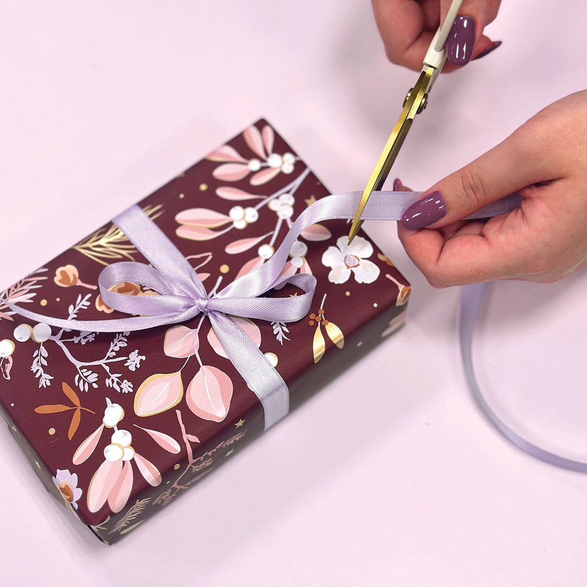 Let's Decorate '25 - Rollen cadeaupapier - 10 stuks