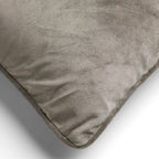Dutch Decor Finn - Kussen 45x45 cm - Fluweel - Drijfhout - Taupe