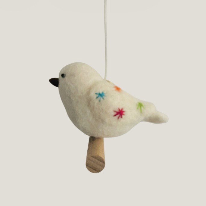 Luna-Leena vogel hangend ornament - veelkleurige sterren - wol - handgemaakt in Nepal