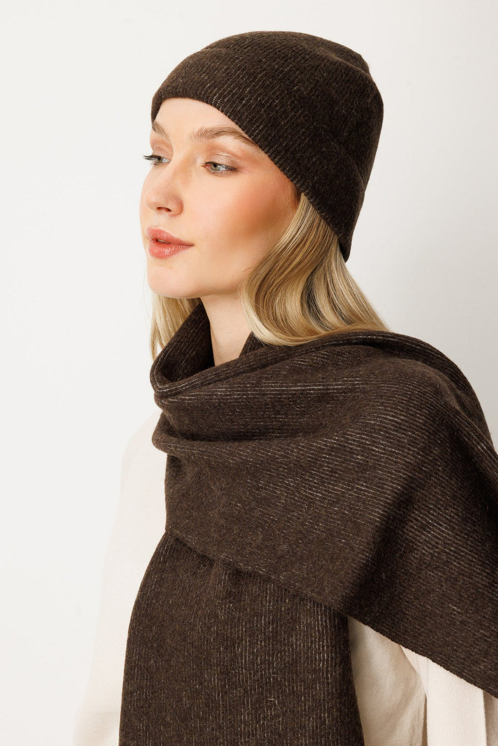 Artemis Beanie & Scarf Wol Set Brown-Ecru