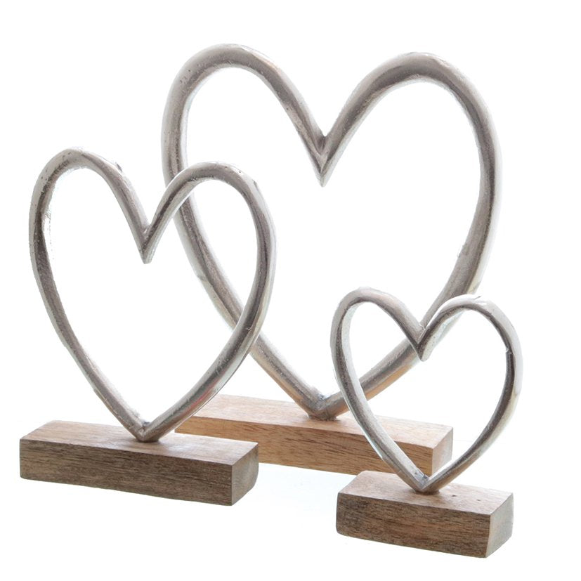 Hart op voet hout/alu 11cm zilver
