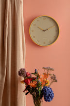 Wandklok bekleed cijfers