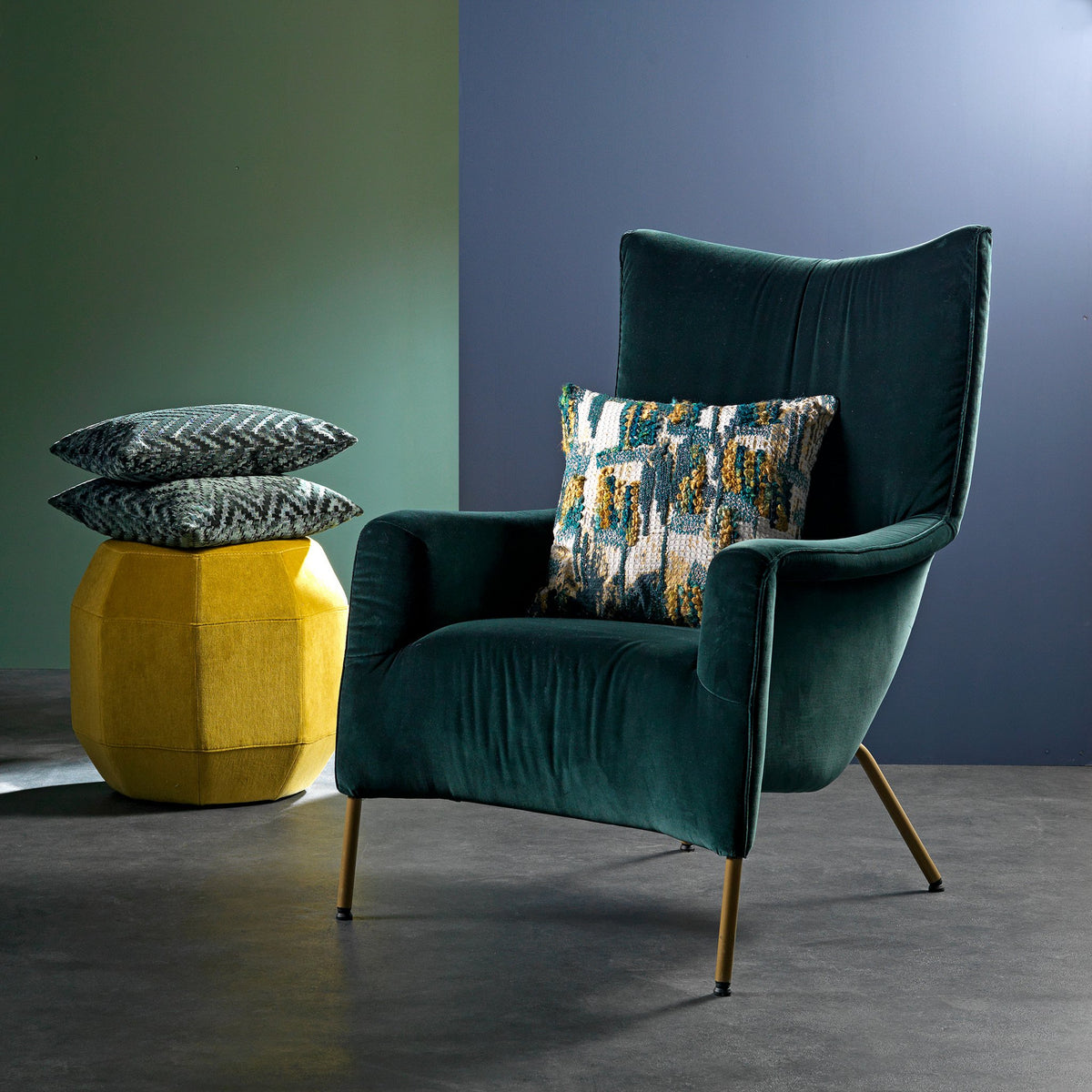 Darci | Kussen | 45x45 cm Insignia Blue | Blauw | Hoii | Met luxe binnenkussen