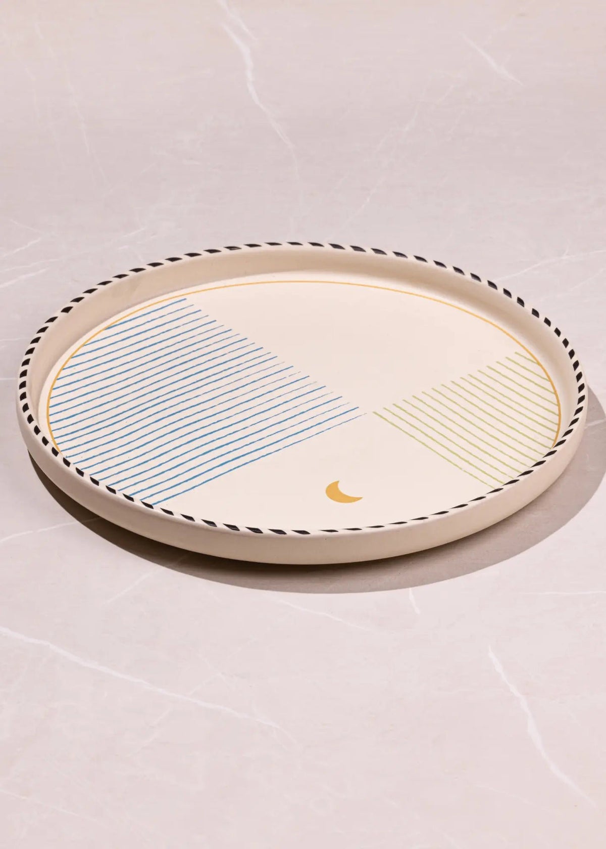 Handgemaakt keramisch dienblad - hoge rand, gestreept, vierkant 26,5 cm