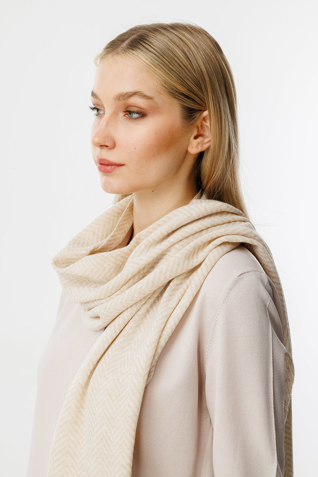 Lycia Shawl Ecru-Beige