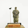 Beeldhouwwerk van papier-maché, Vogelliefhebber