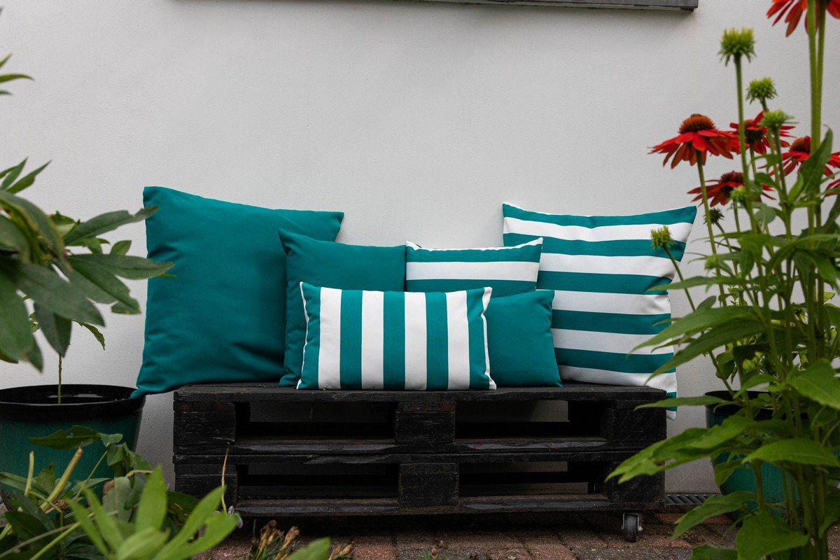 Lef grote streep buitenkussen petrol 60x60cm