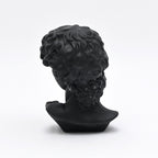 Black David Bust Statue – Klassiek geïnspireerd decoratief beeldhouwwerk voor tafelblad-styling