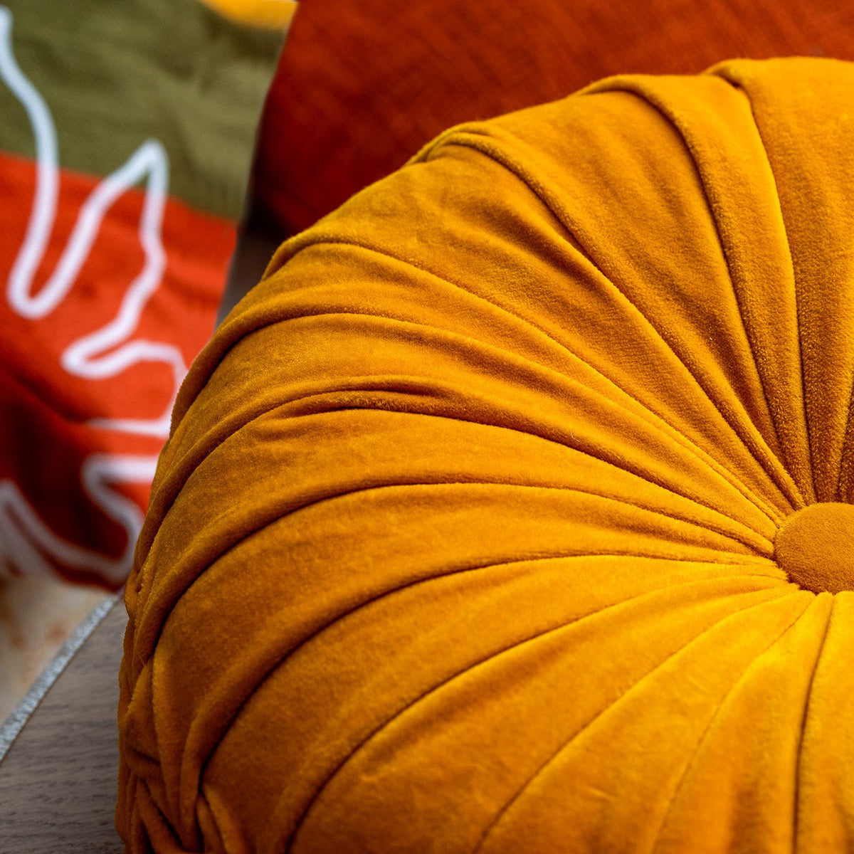 Dutch Decor Kaja - Kussen Ø40 cm - Rond - Fluweel - Gouden Gloed - Geel
